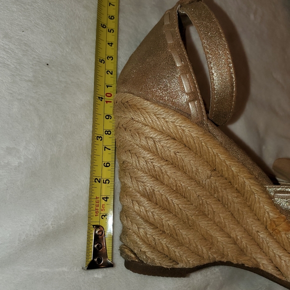 Sofft wedge sandle size 6 - Picture 6 of 7